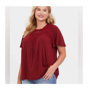 Torrid sz 2X Red lace embroidered Vamp Office Siren high neck dark romantic top